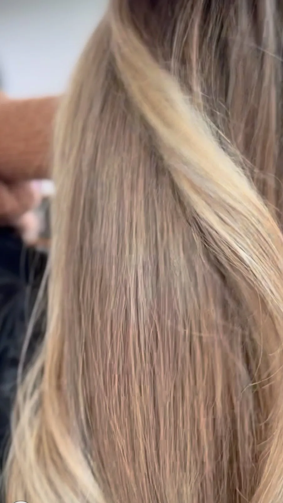 Lang blond haar na een balayage