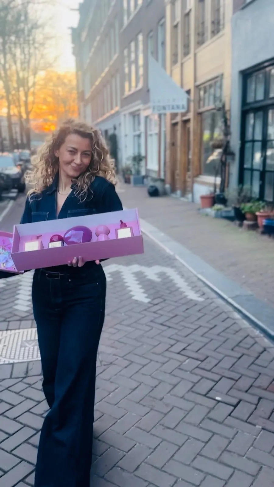 Buiten voor de salon in de binnenstad van Groningen